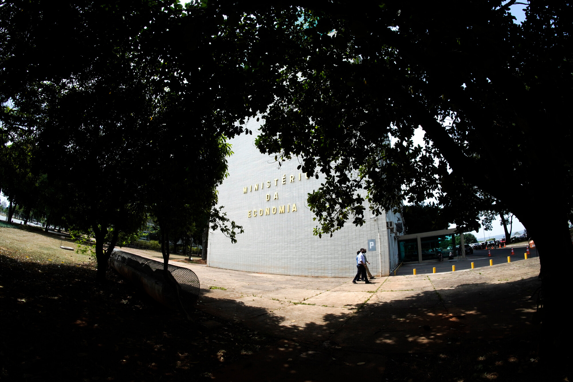 Exterior facade of the Brazilian Ministry of Economy